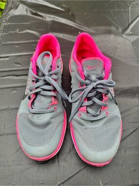 Nike Women’s Gray and Hot Pink Athletic Sneakers